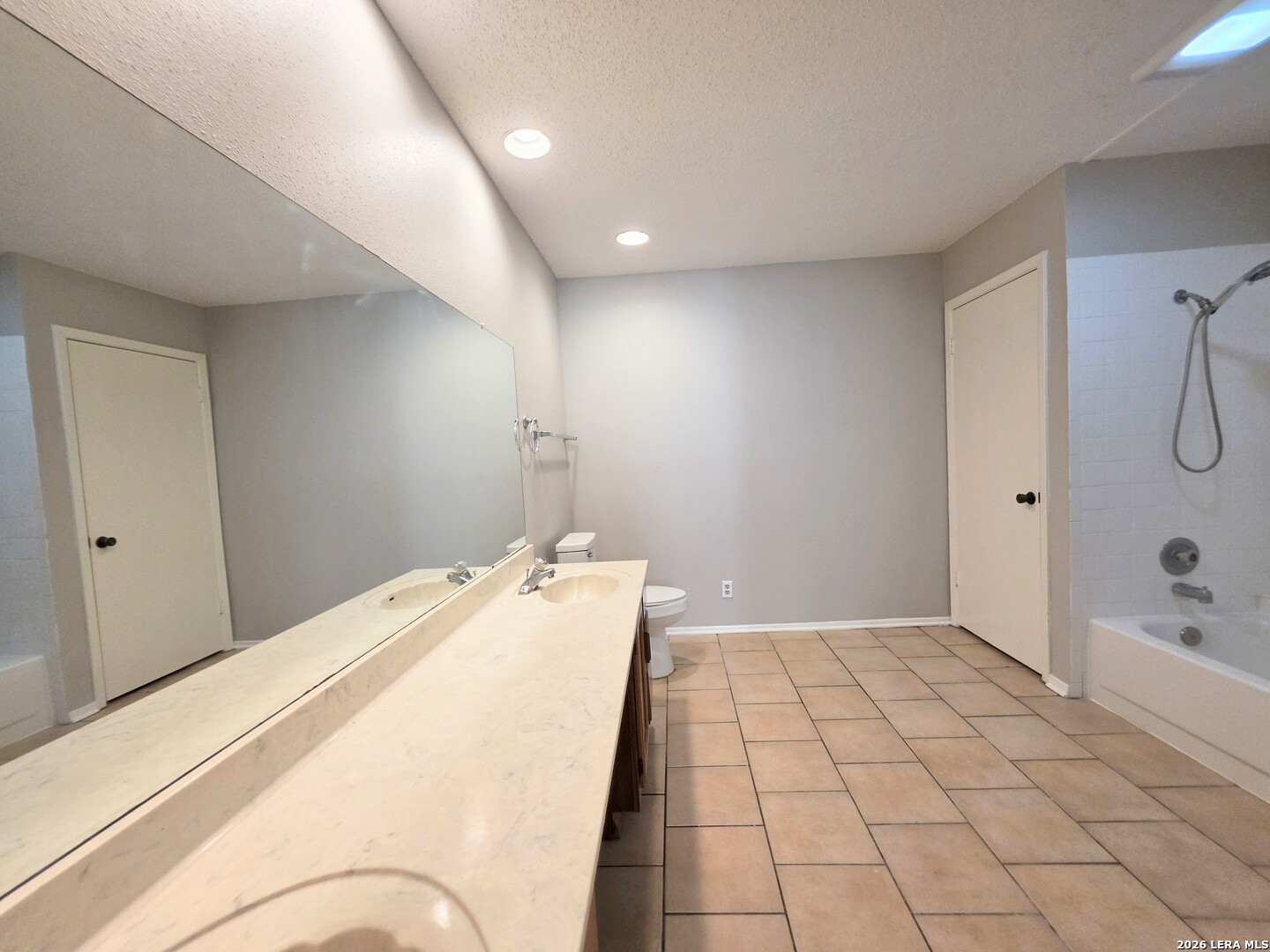 3315 FALCON GROVE DR, San Antonio, TX 78247