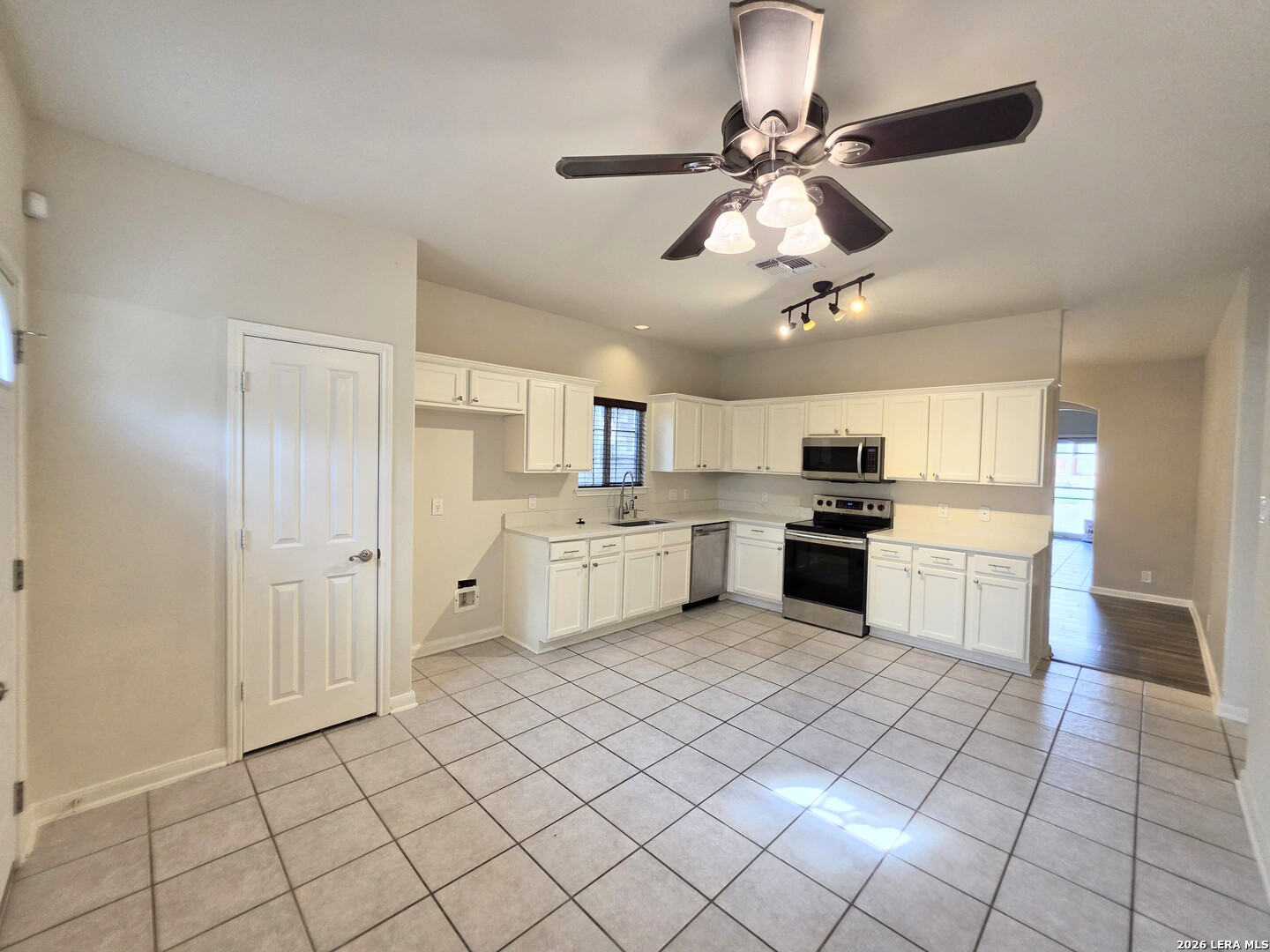 9022 GULL LK, San Antonio, TX 78245