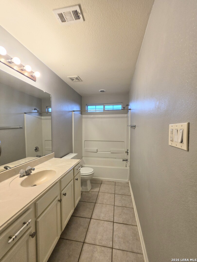 9022 GULL LK, San Antonio, TX 78245
