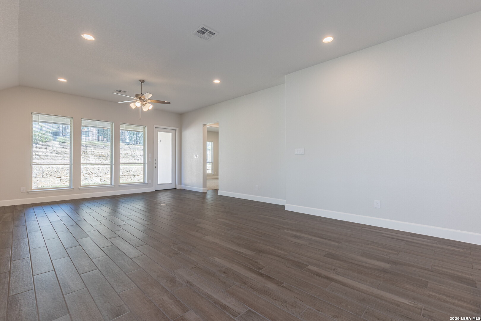 221 Navarro, Boerne, TX 78006