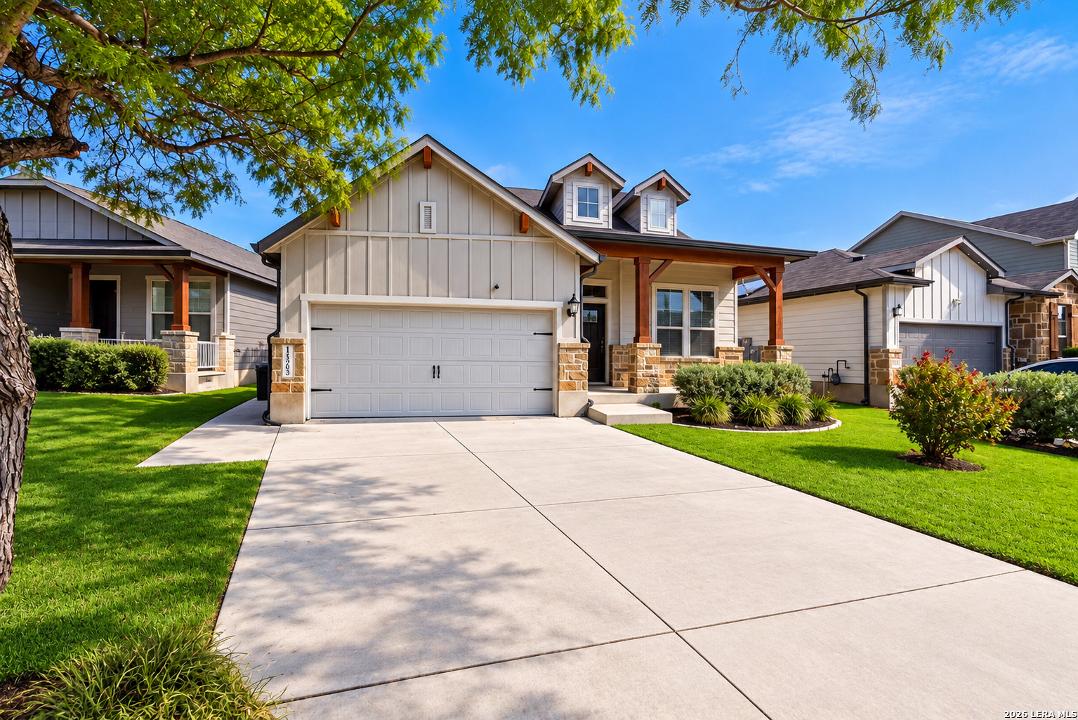 11563 Lightning Way, San Antonio, TX 78245
