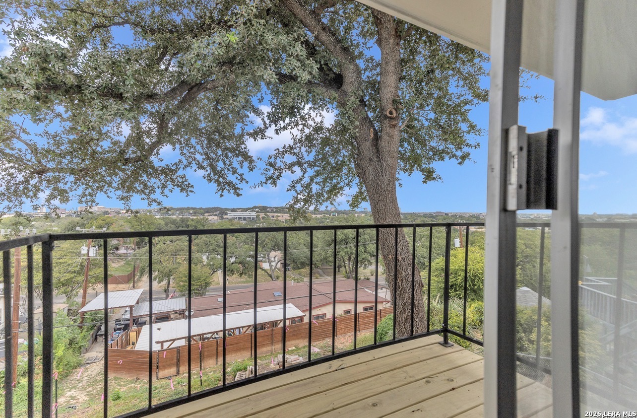 4207 HIGH SIERRA DR, San Antonio, TX 78228