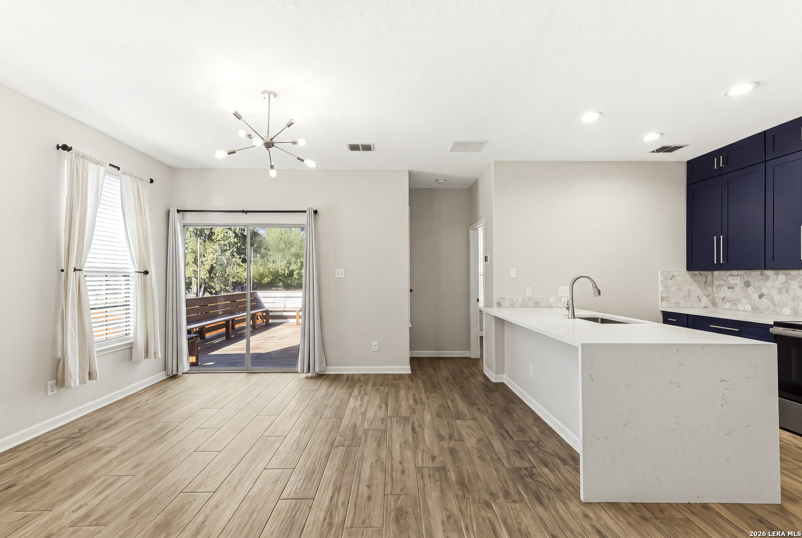 1043 Sundance Ft, San Antonio, TX 78245