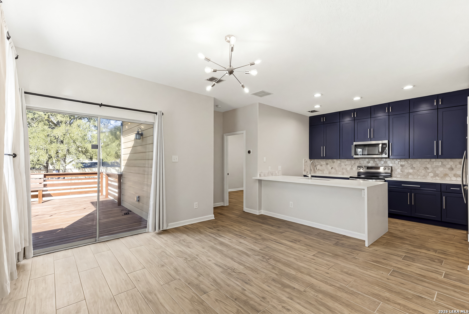 1043 Sundance Ft, San Antonio, TX 78245