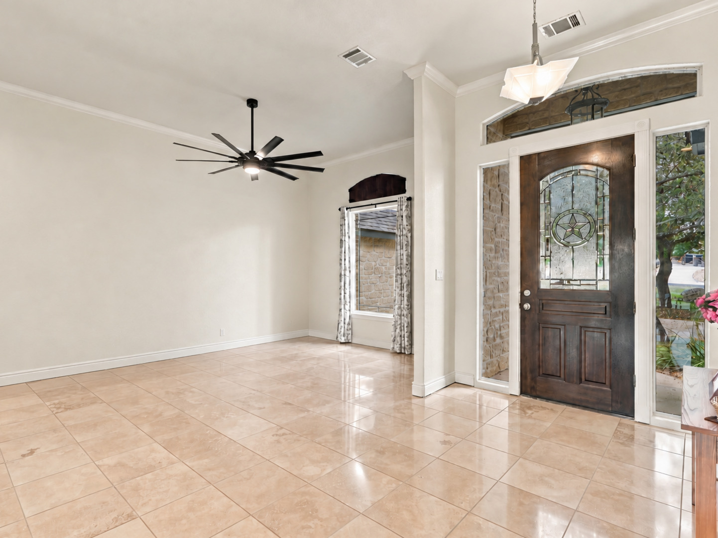 Entry/Foyer