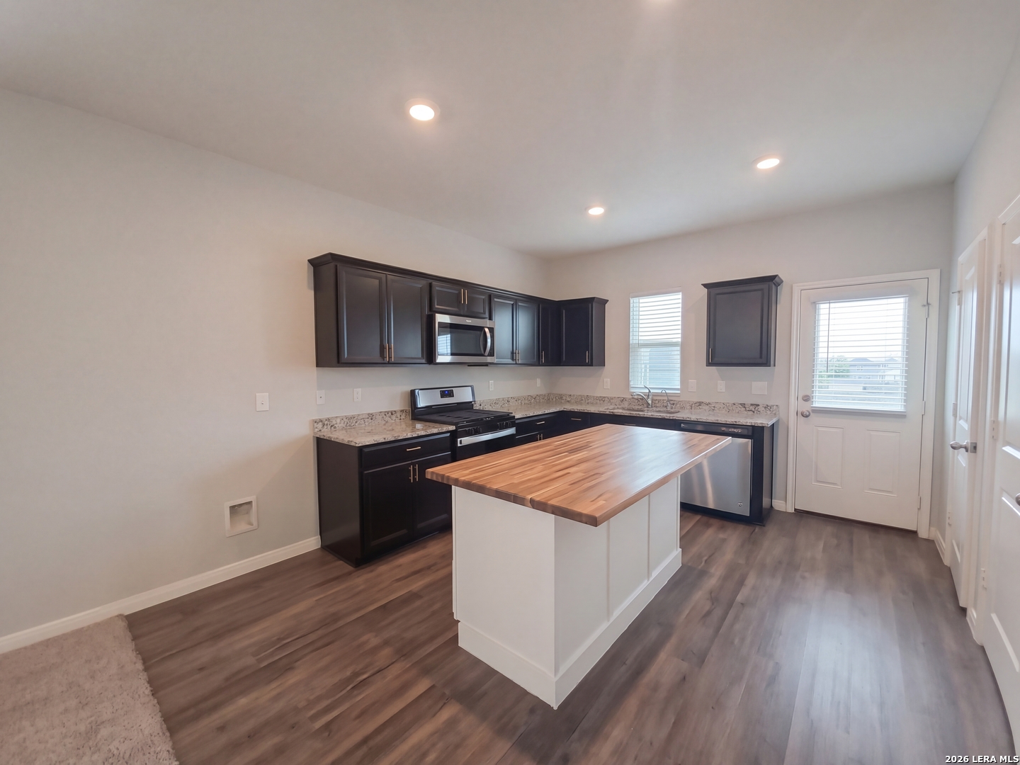 13510 Summer, St.Hedwig, TX 78152