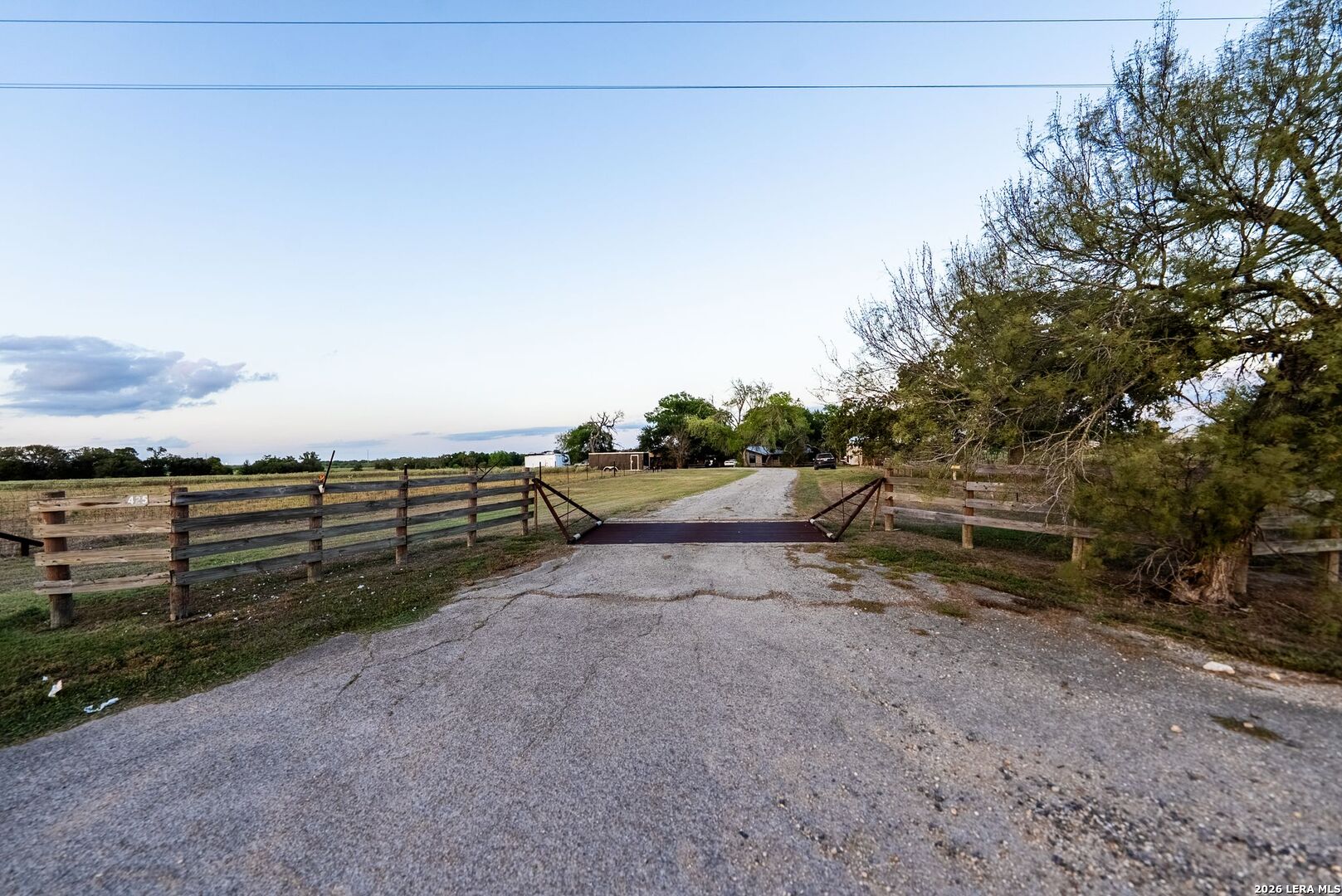 425 Seawillow Rd, Lockhart, TX 78644