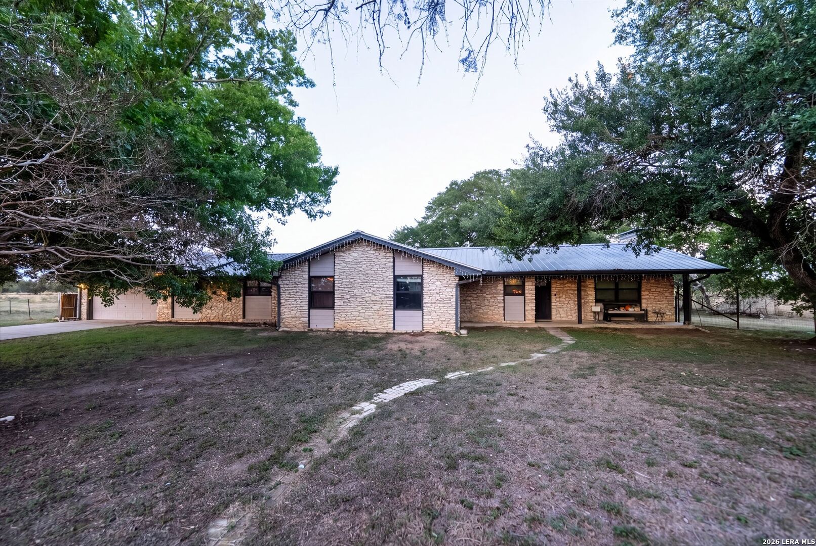 425 Seawillow Rd, Lockhart, TX 78644