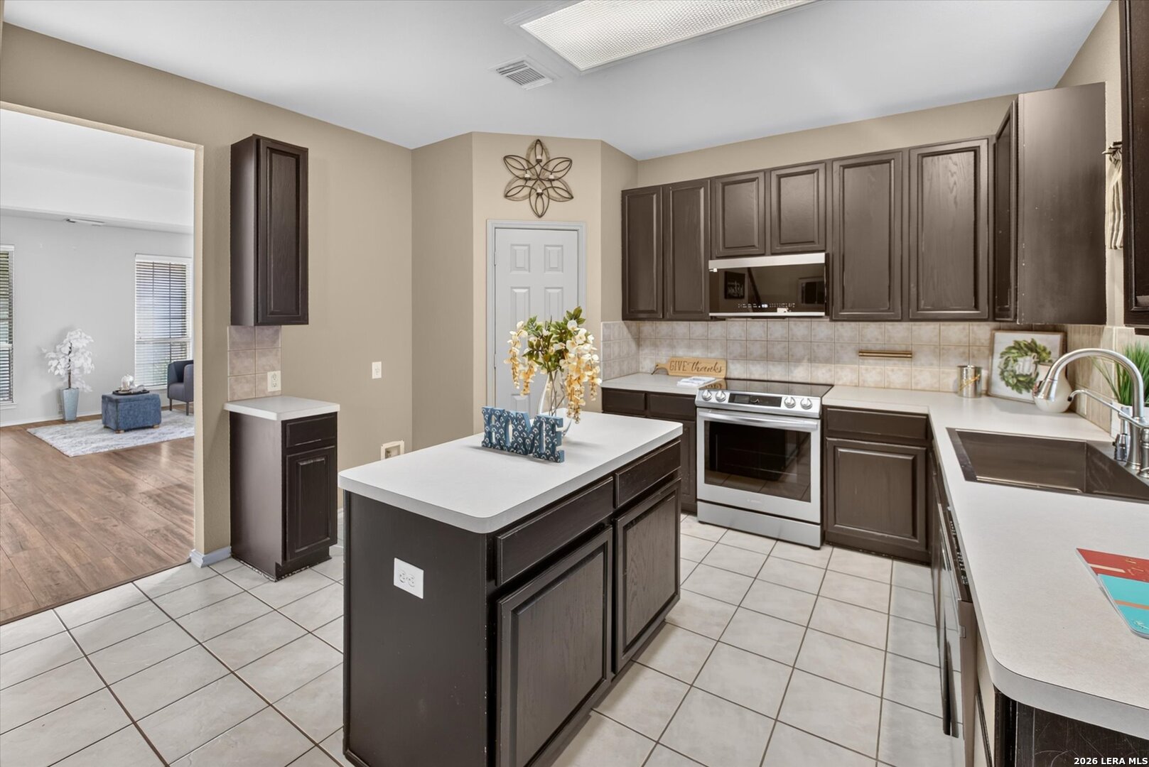 21502 Rio Comal, San Antonio, TX 78259