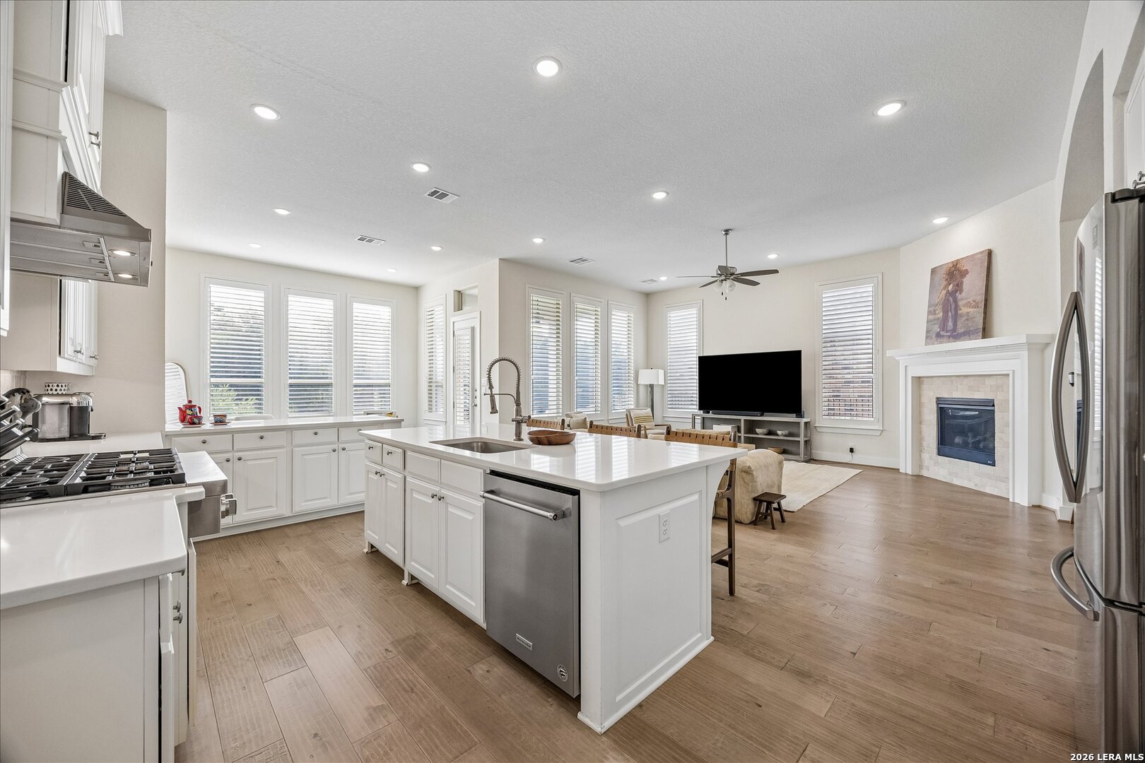 7038 CANTERA MANOR BLVD, San Antonio, TX 78255