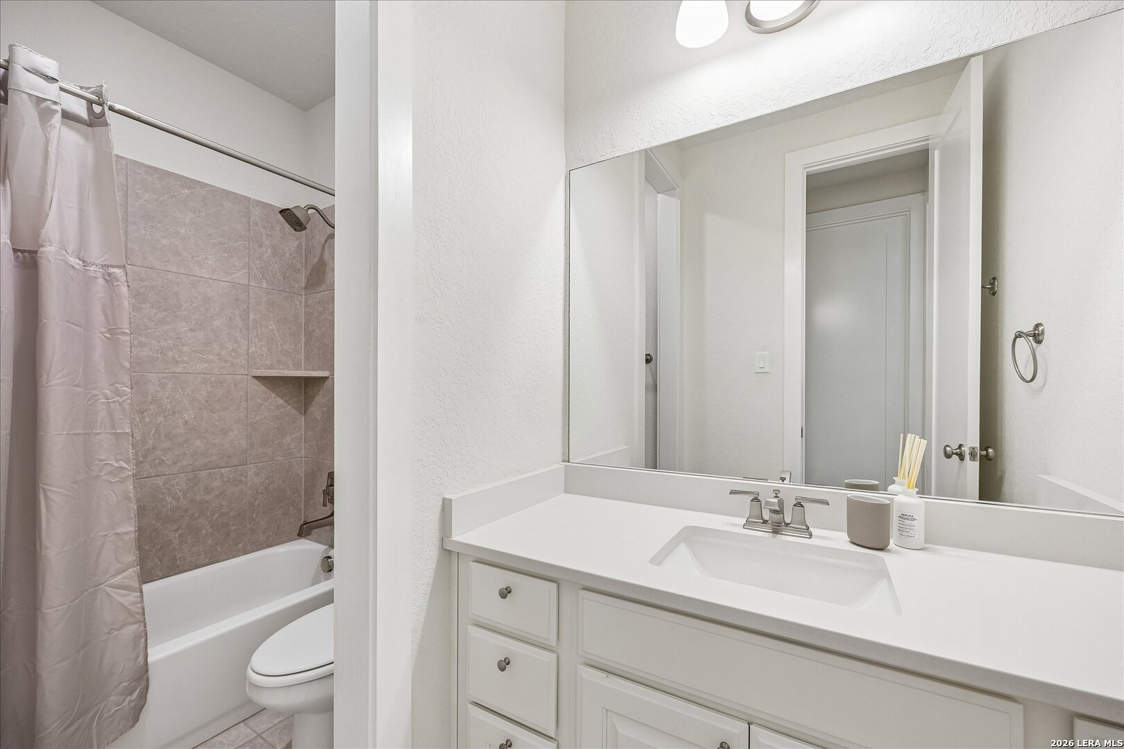 7038 CANTERA MANOR BLVD, San Antonio, TX 78255