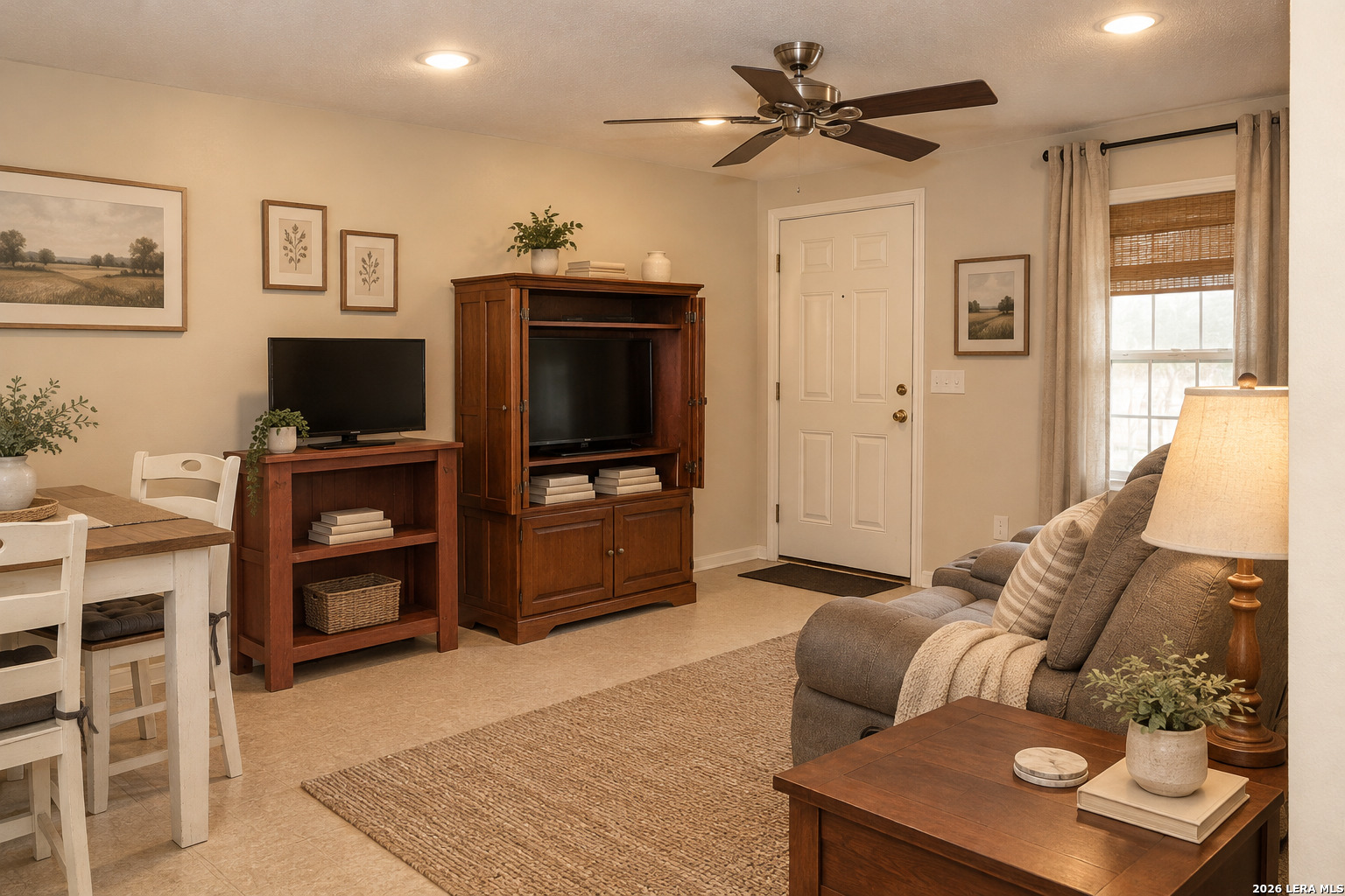 309 E Ave, Christine, TX 78012