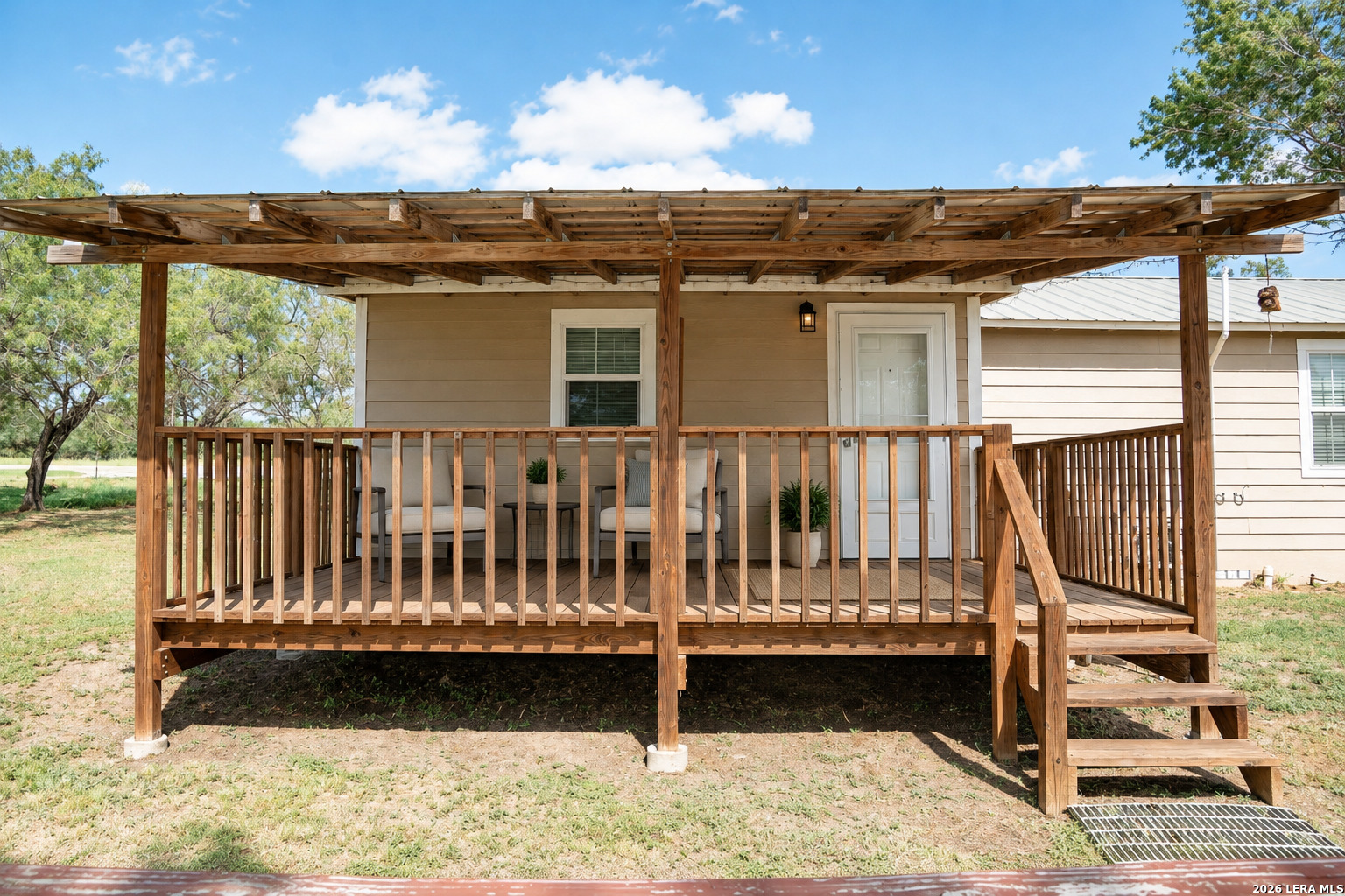 309 E Ave, Christine, TX 78012