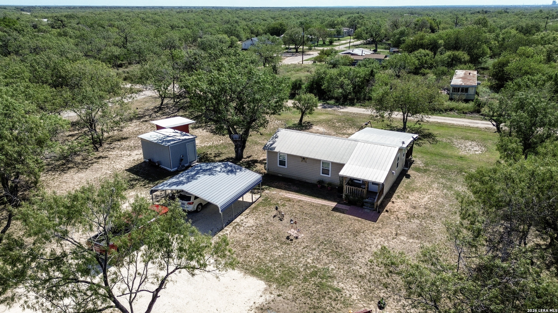 309 E Ave, Christine, TX 78012