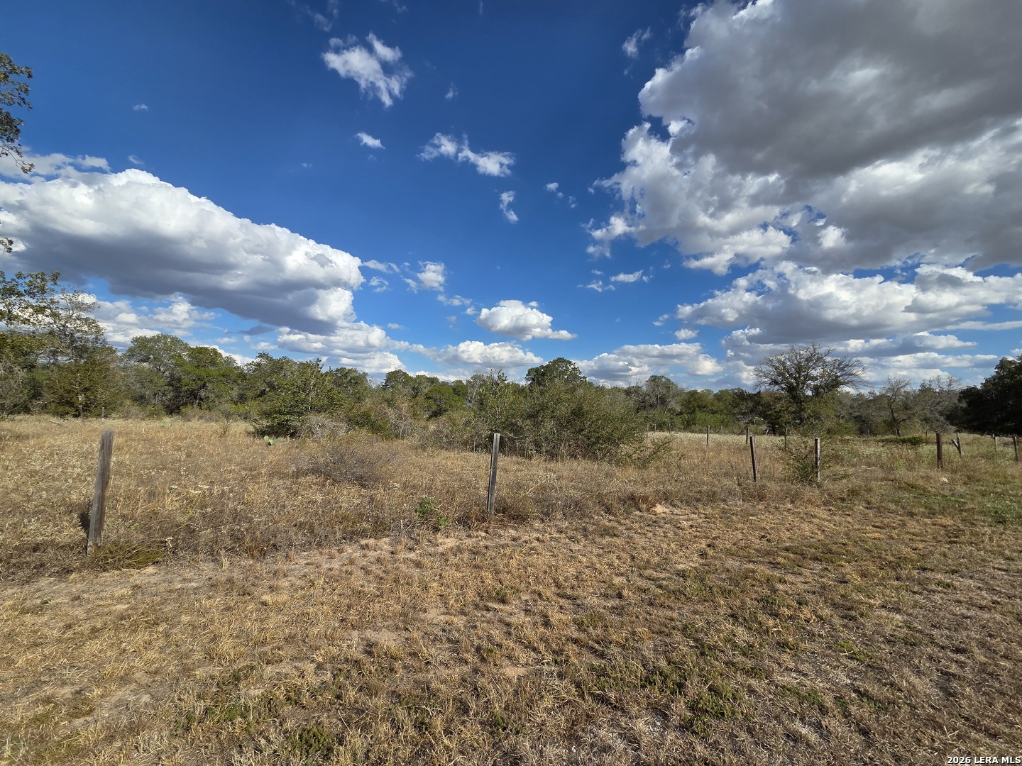 1830 CLEAR LAKE LOOP, Poteet, TX 78065