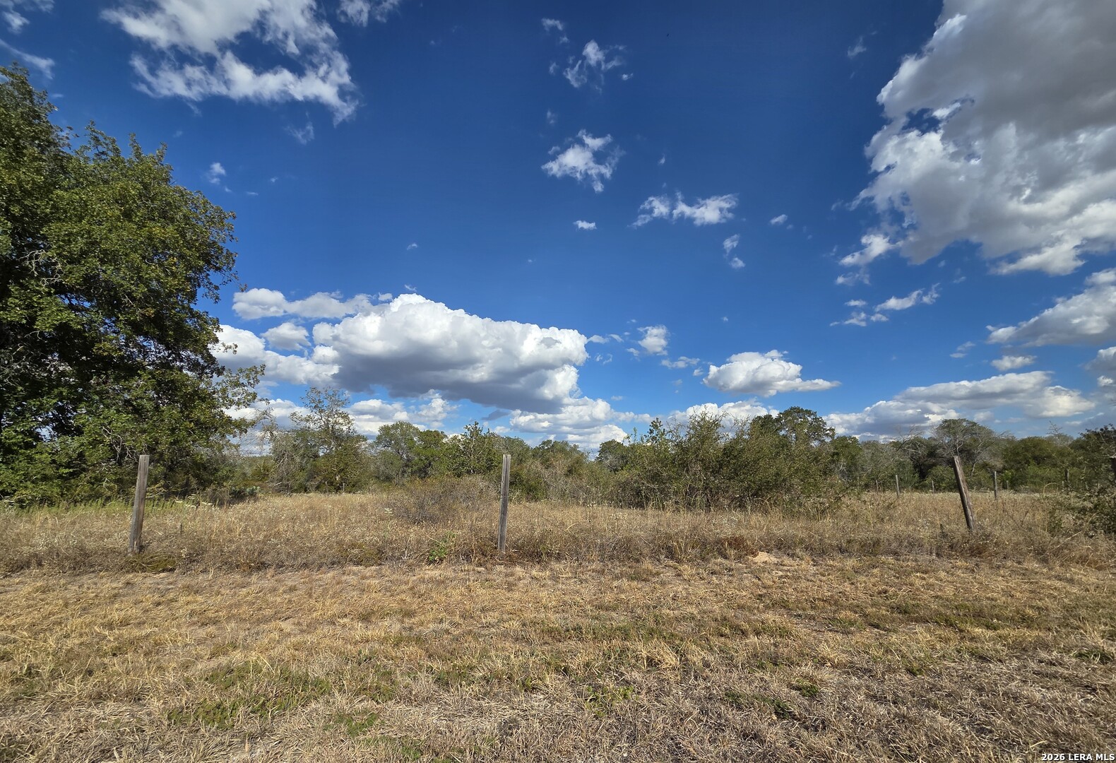 1830 CLEAR LAKE LOOP, Poteet, TX 78065