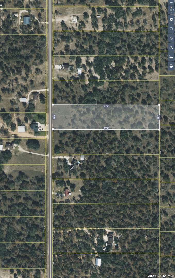 1830 CLEAR LAKE LOOP, Poteet, TX 78065