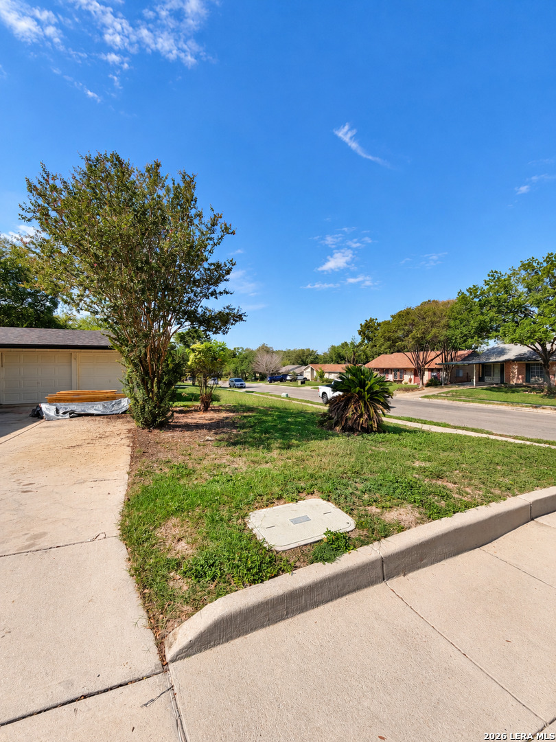 4434 Avenida Prima, San Antonio, TX 78233