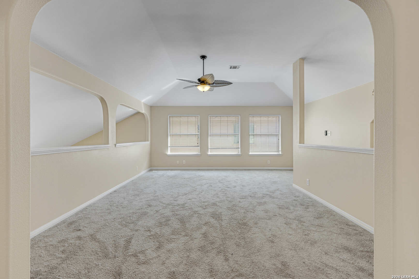 26106 CUYAHOGA CIR, San Antonio, TX 78260