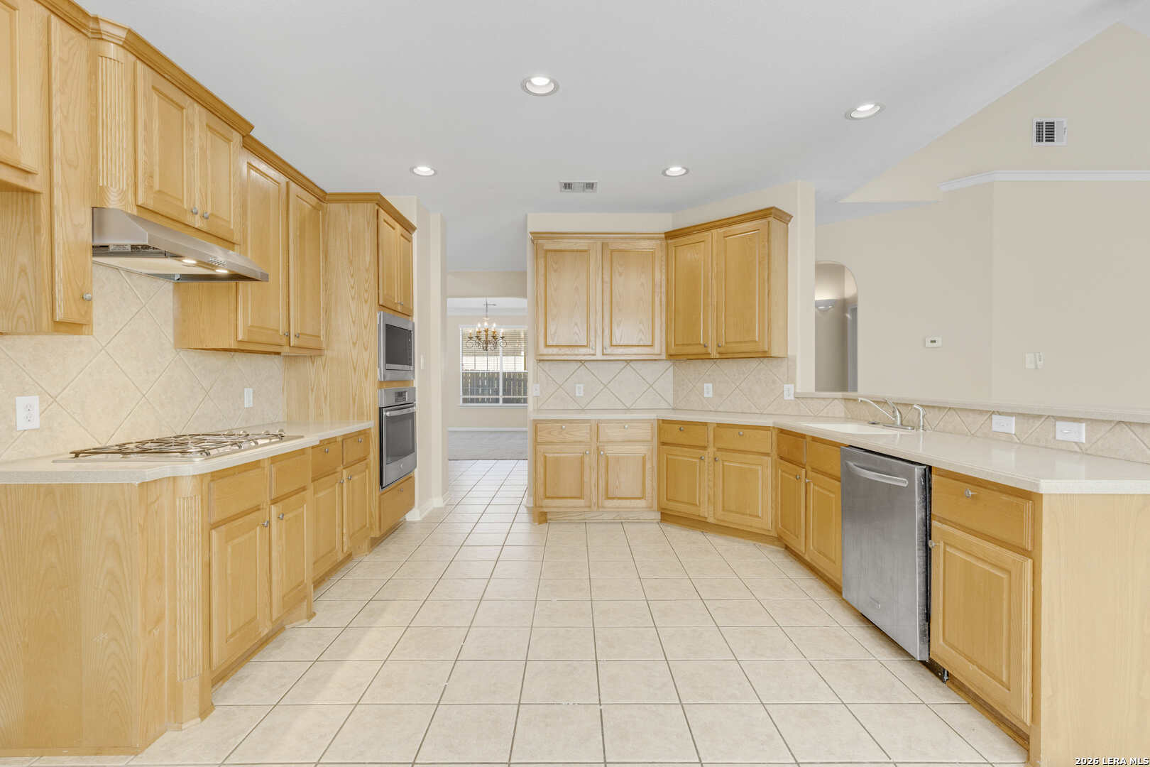 26106 CUYAHOGA CIR, San Antonio, TX 78260