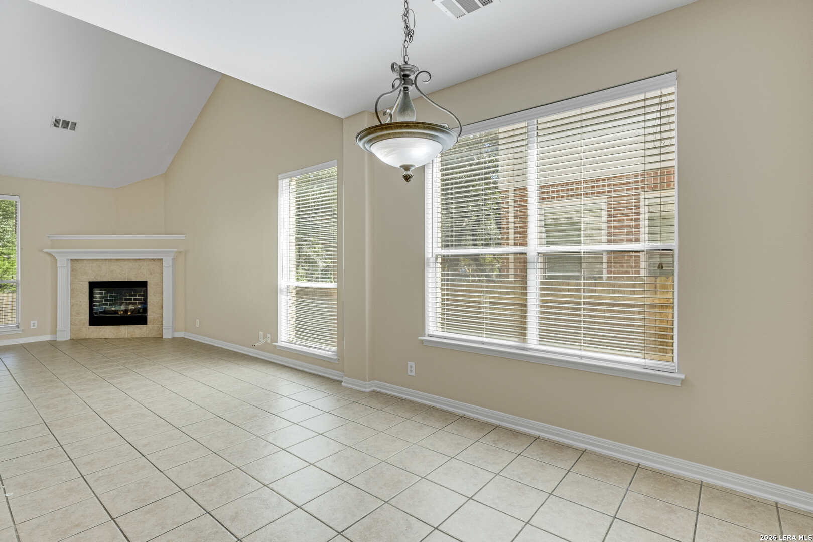 26106 CUYAHOGA CIR, San Antonio, TX 78260