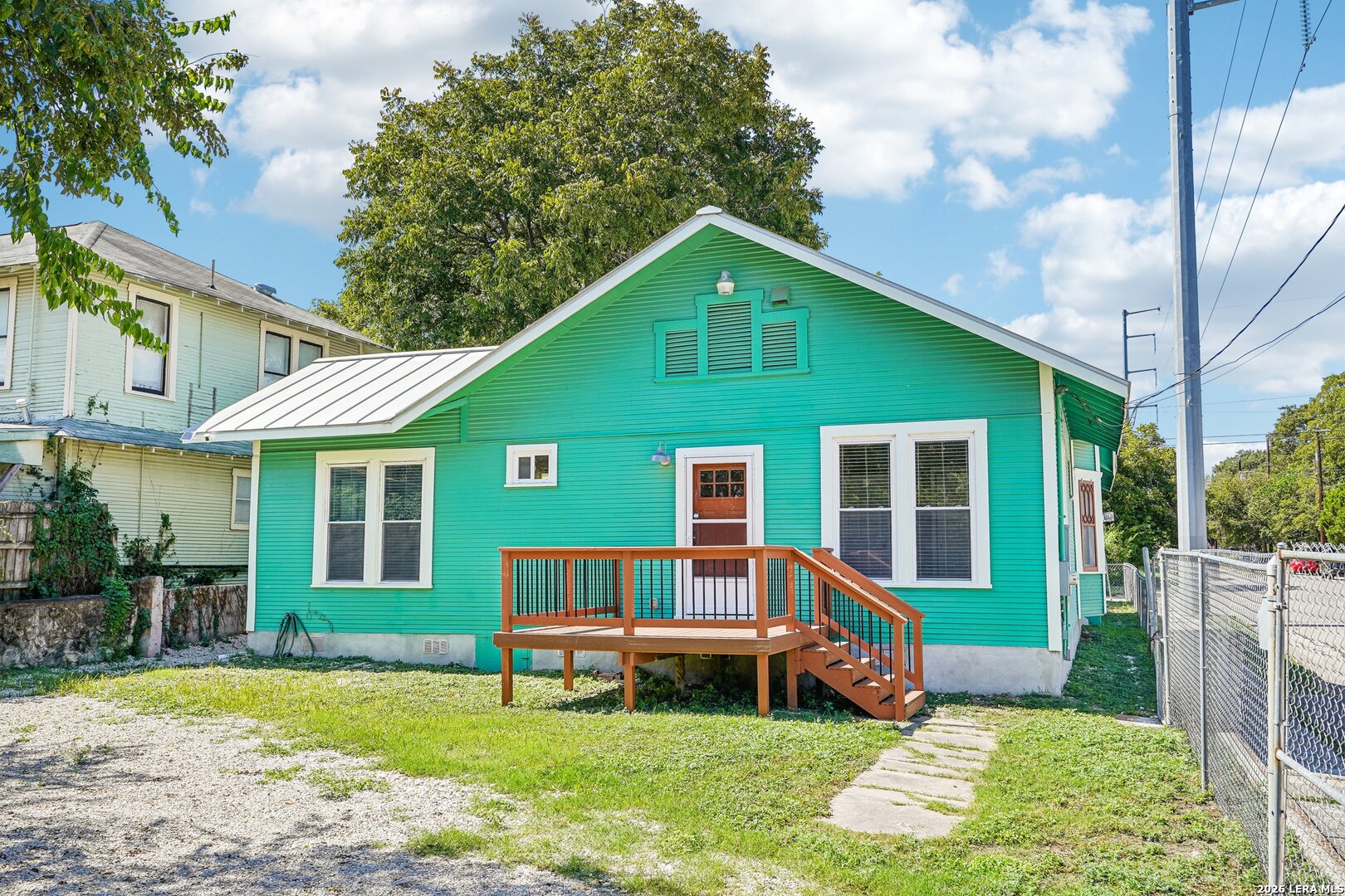 732 N Palmetto, San Antonio, TX 78202