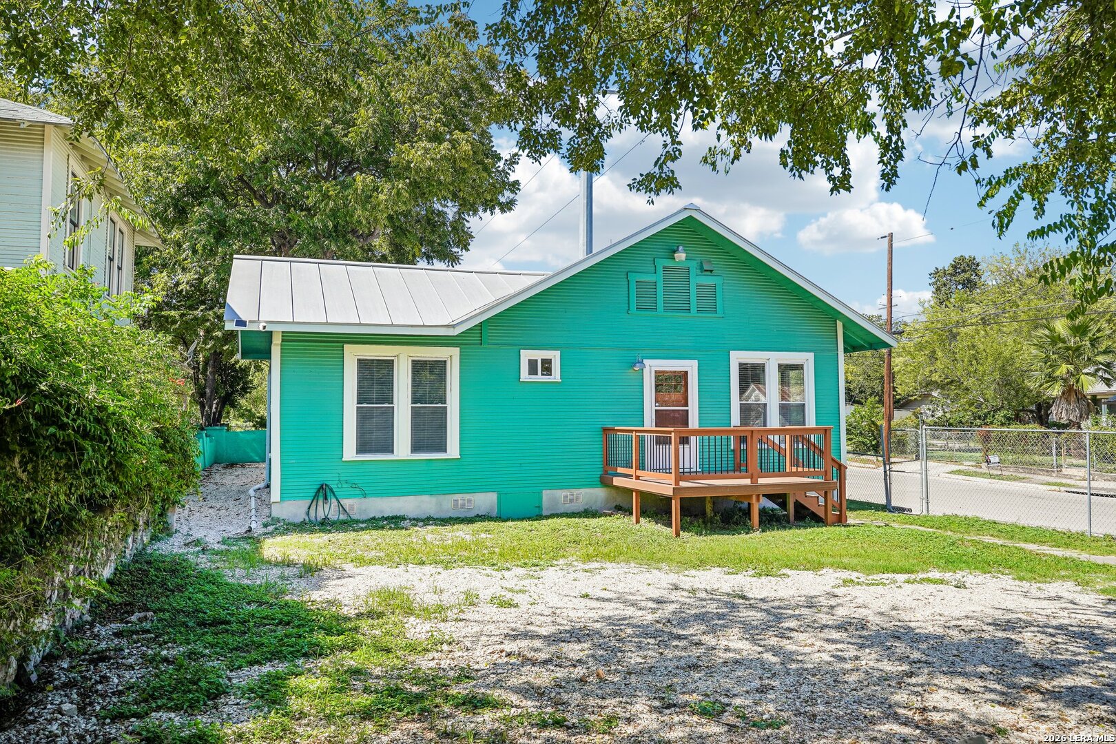 732 N Palmetto, San Antonio, TX 78202