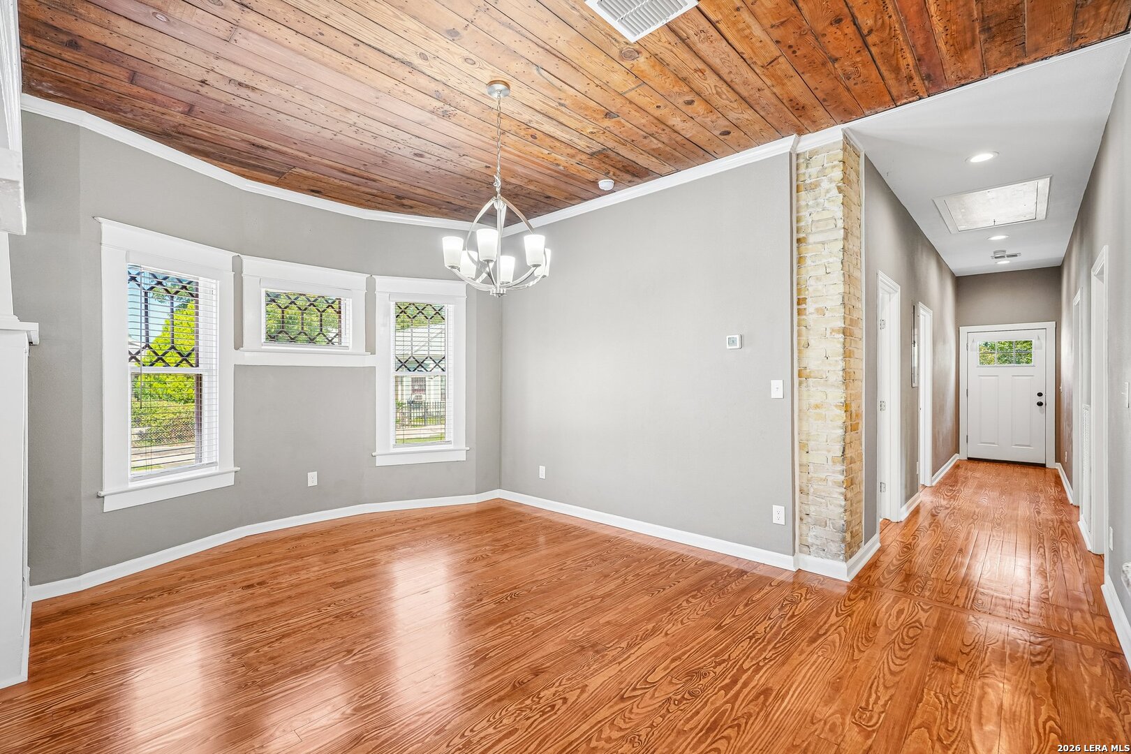 732 N Palmetto, San Antonio, TX 78202