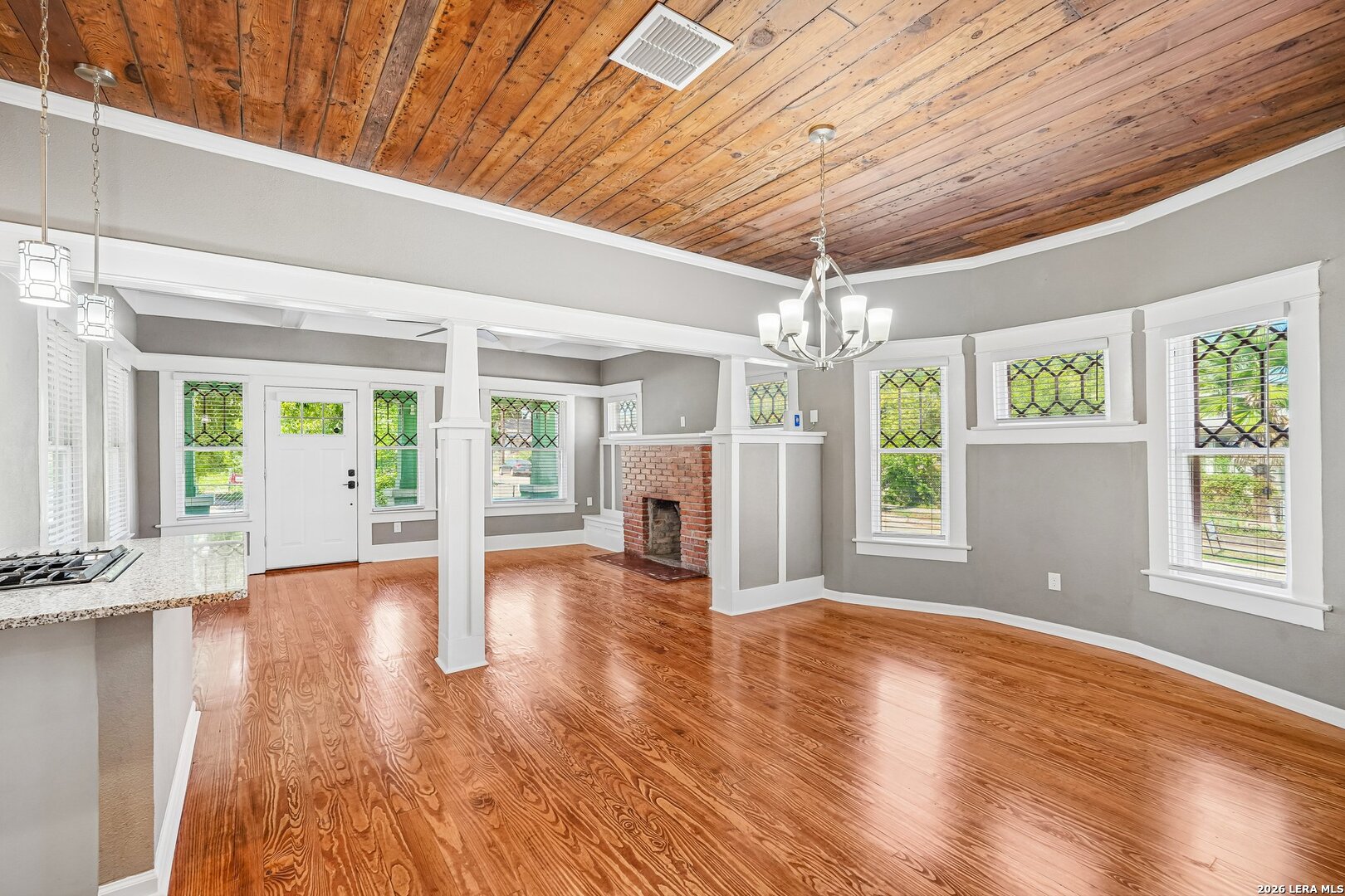 732 N Palmetto, San Antonio, TX 78202