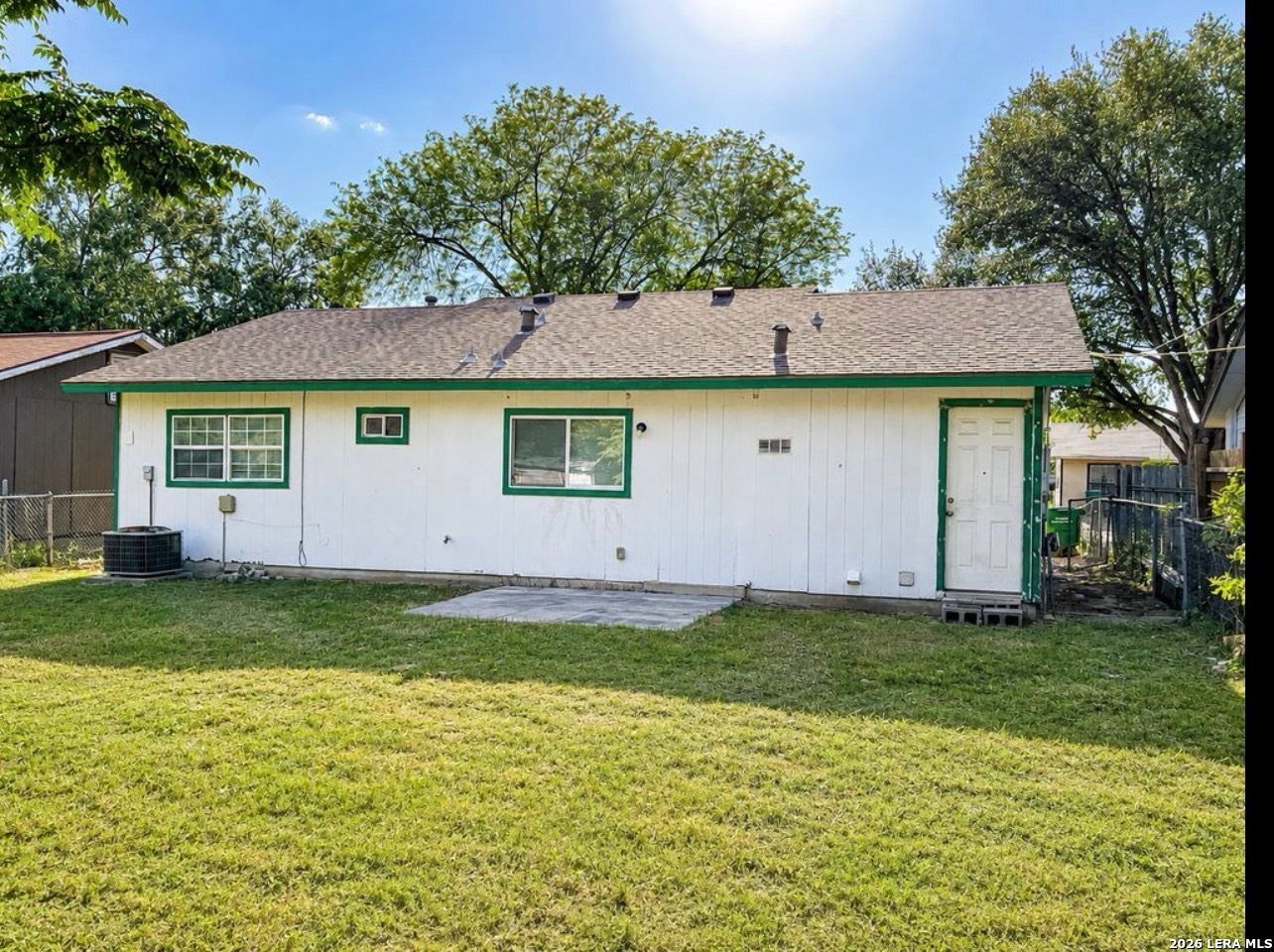5346 WAR HORSE DR, San Antonio, TX 78242
