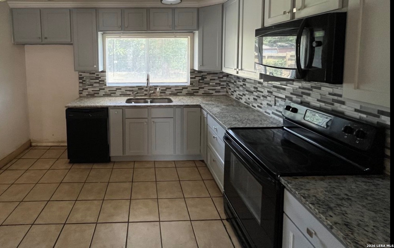 5346 WAR HORSE DR, San Antonio, TX 78242