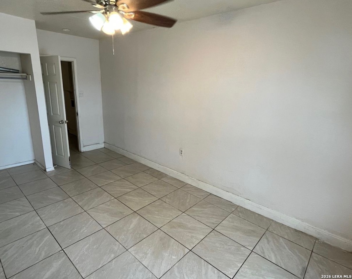 5346 WAR HORSE DR, San Antonio, TX 78242