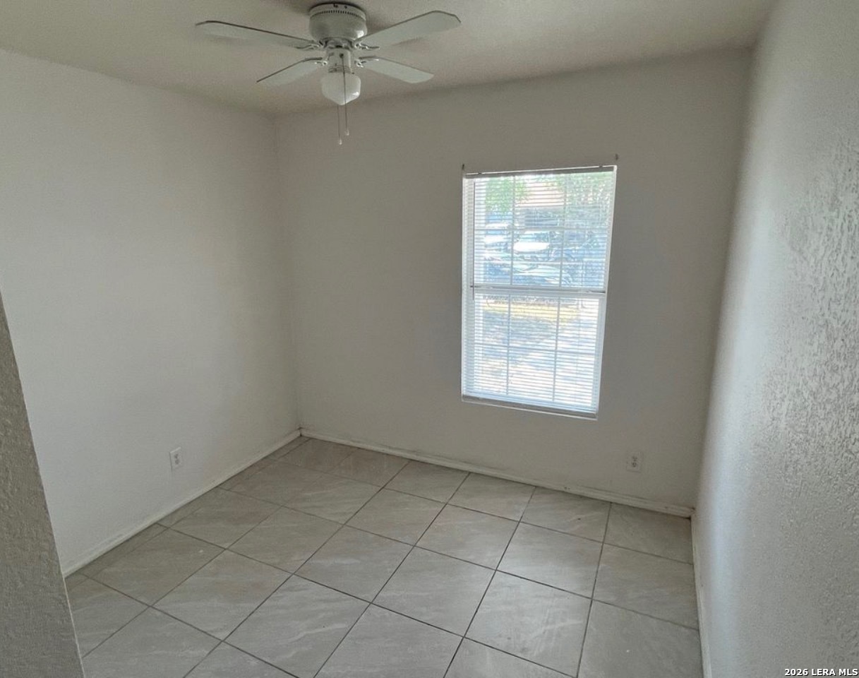5346 WAR HORSE DR, San Antonio, TX 78242