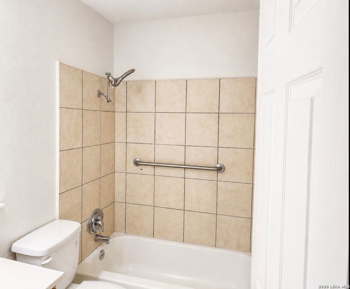 5346 WAR HORSE DR, San Antonio, TX 78242