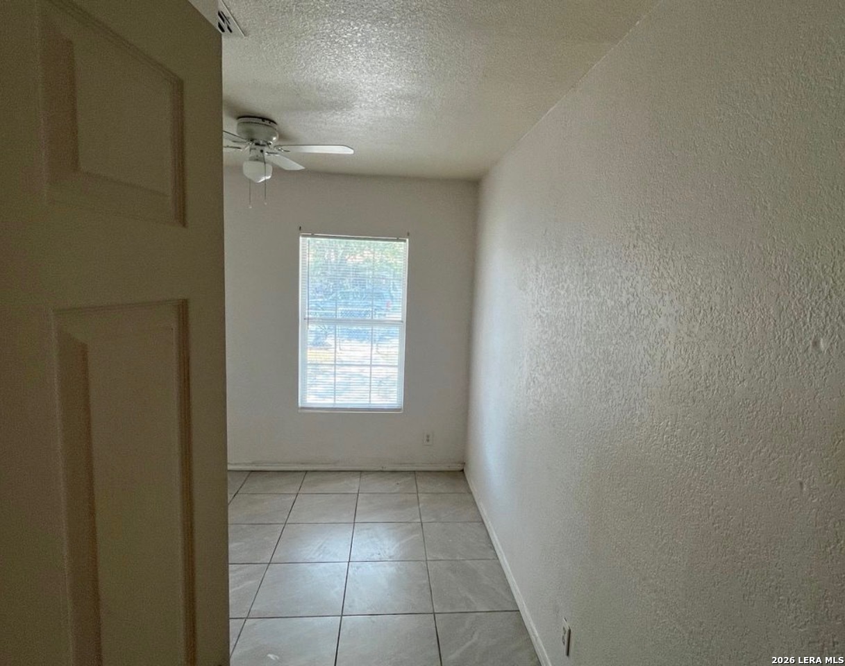 5346 WAR HORSE DR, San Antonio, TX 78242