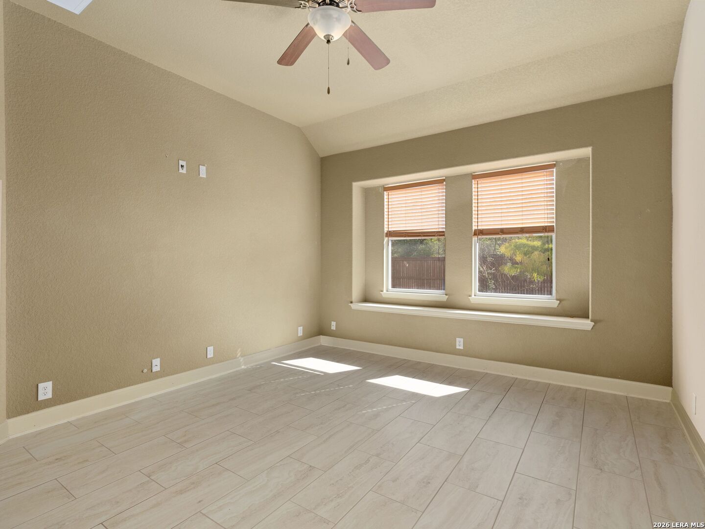 5714 Southern Oaks, San Antonio, TX 78261