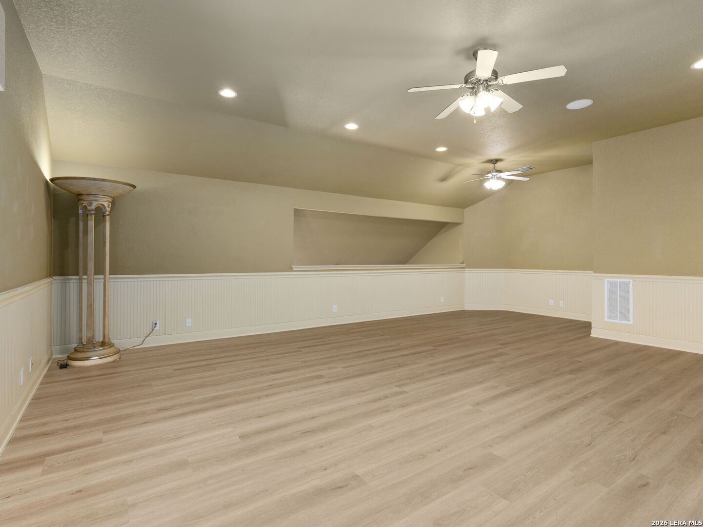 5714 Southern Oaks, San Antonio, TX 78261