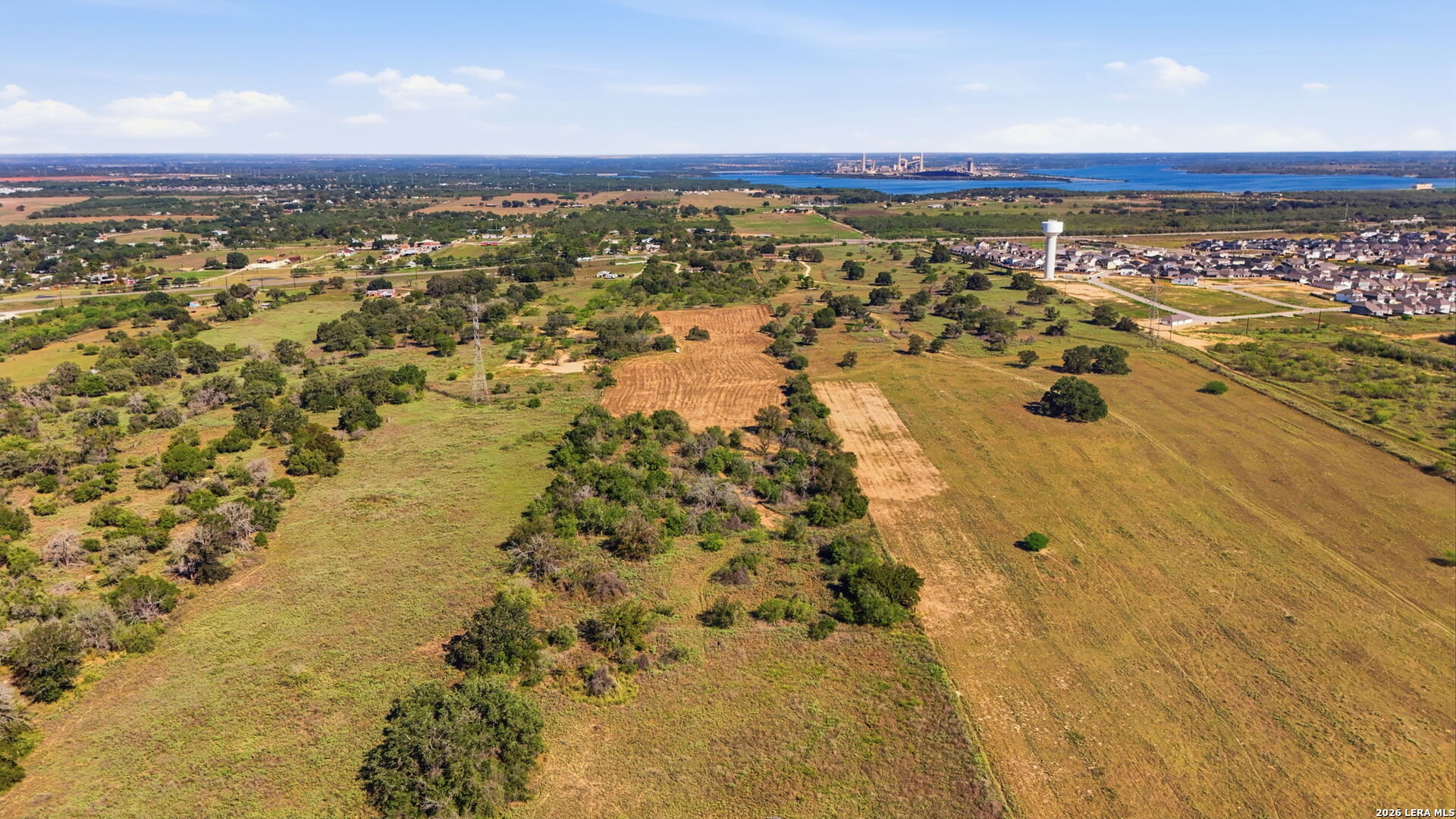 8486 S LOOP 1604 E, Elmendorf, TX 78112