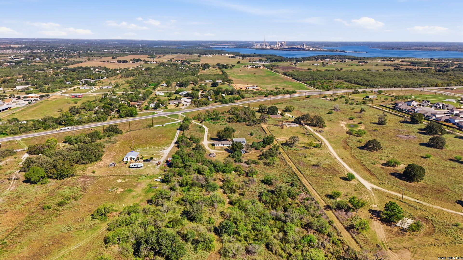 8486 S LOOP 1604 E, Elmendorf, TX 78112