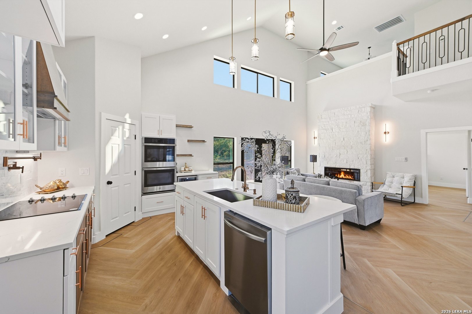 8228 UTOPIA BLVD, Selma, TX 78154