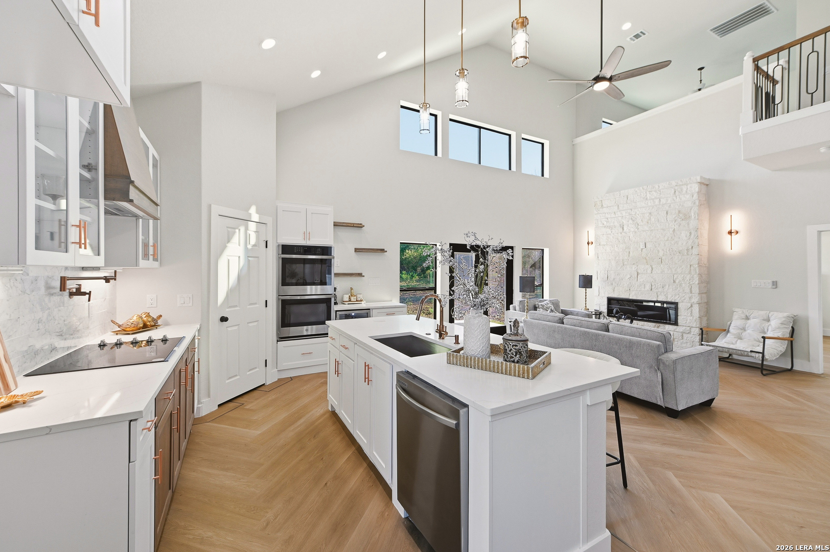 8228 UTOPIA BLVD, Selma, TX 78154