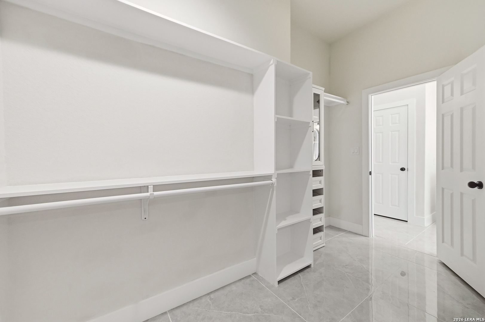 8228 UTOPIA BLVD, Selma, TX 78154