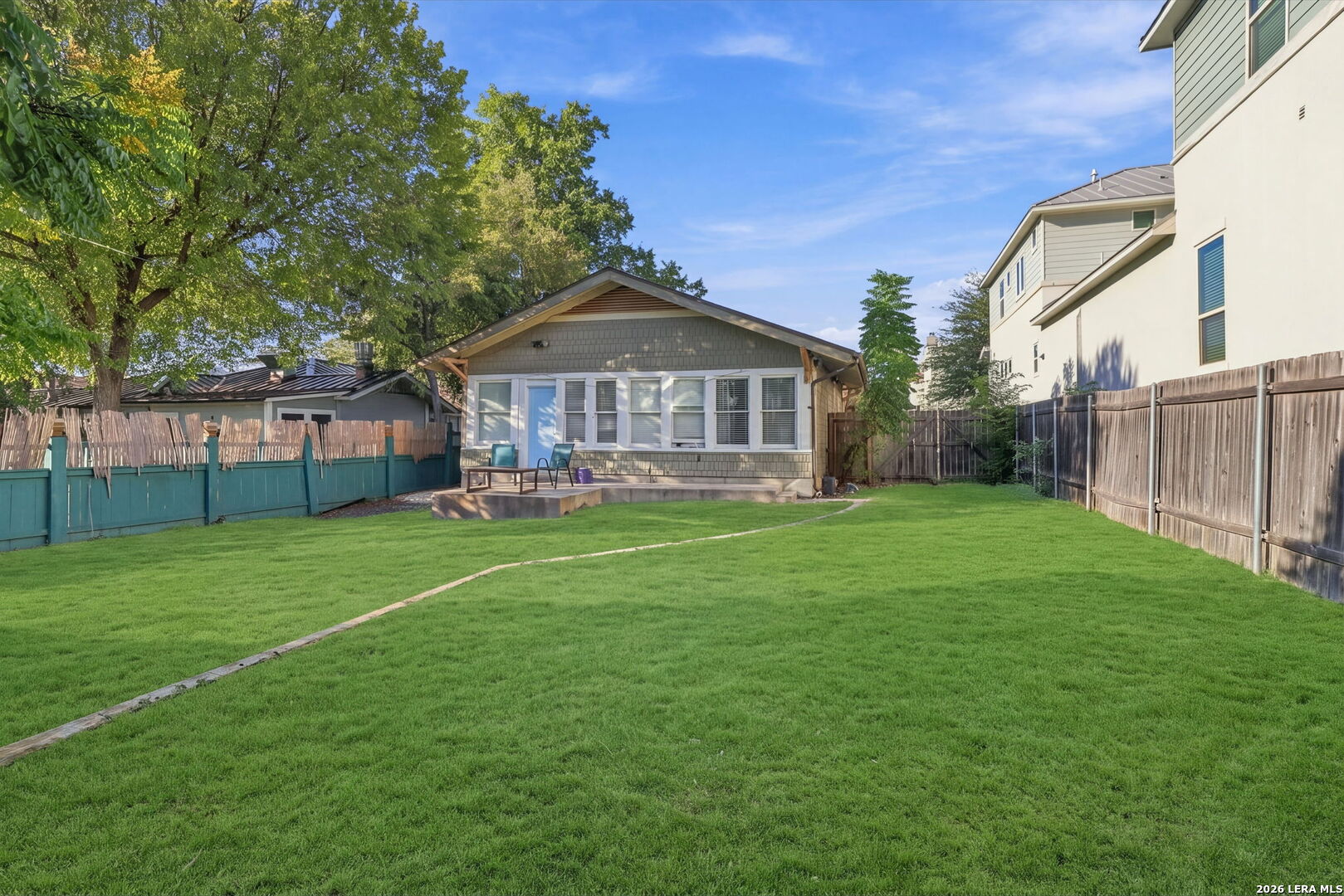 122 Davis Ct, San Antonio, TX 78209