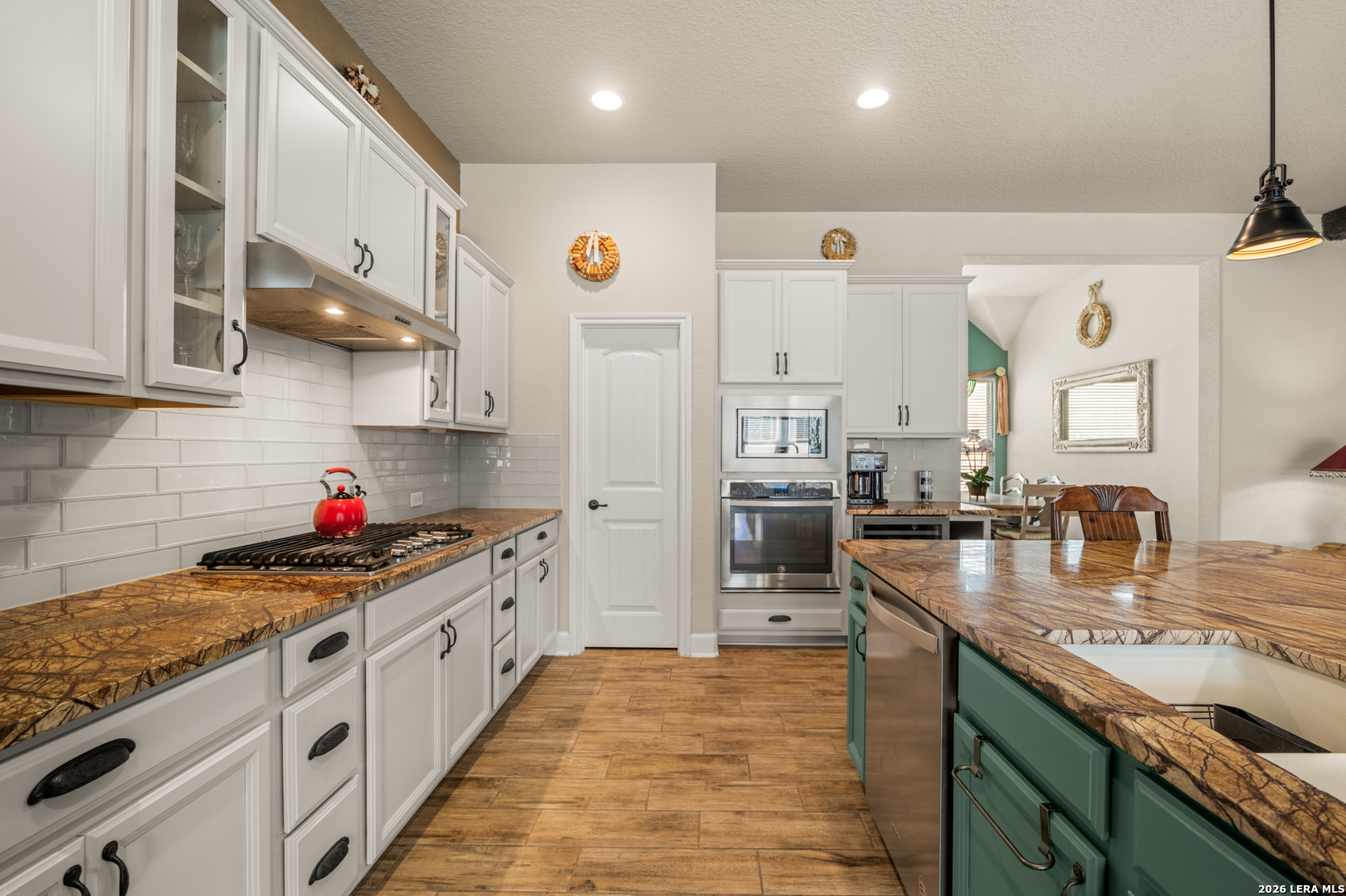 1810 LAWSON RDG, San Antonio, TX 78260