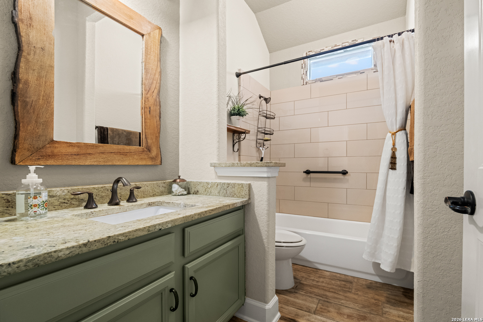 1810 LAWSON RDG, San Antonio, TX 78260