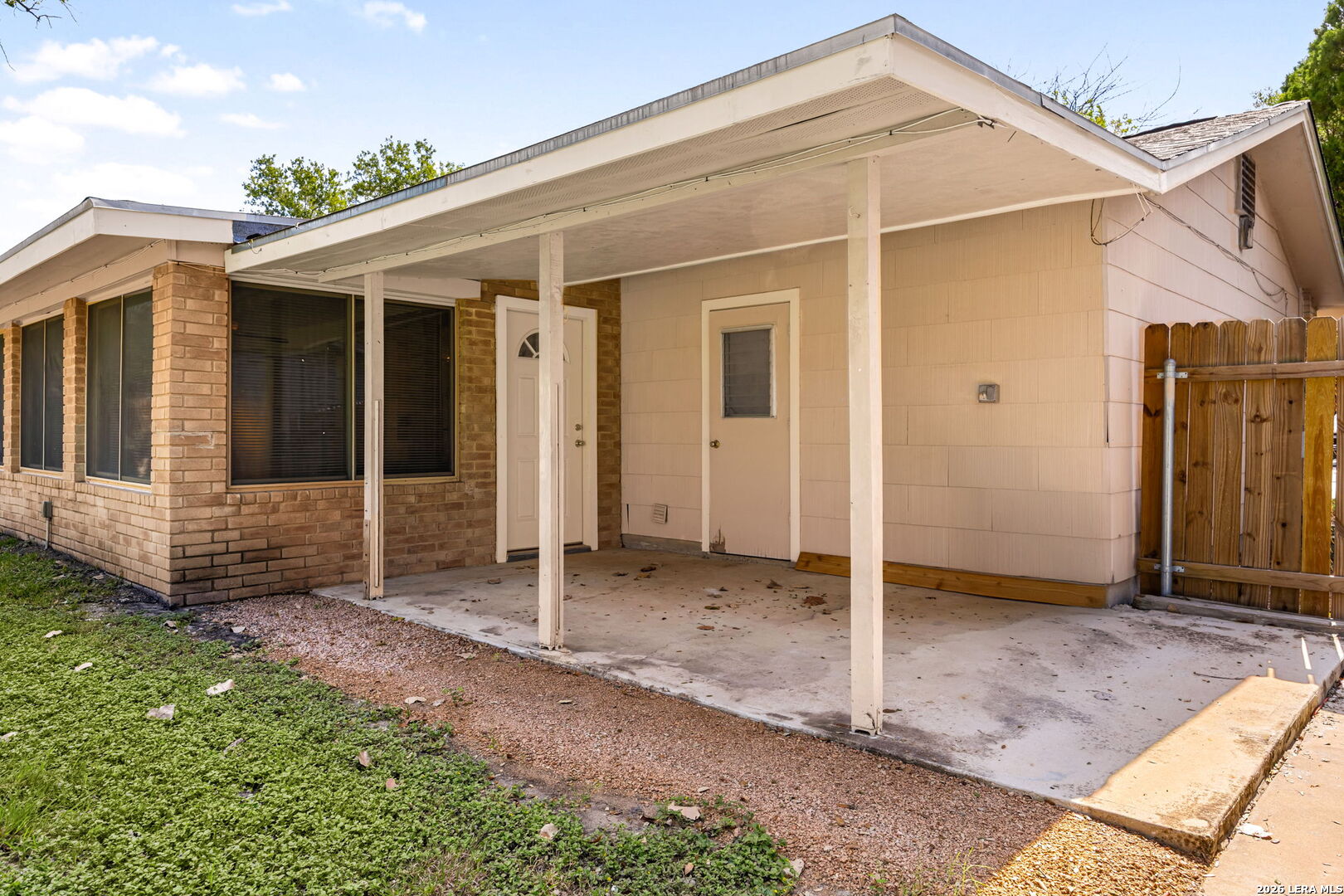 5247 Round Table, San Antonio, TX 78218