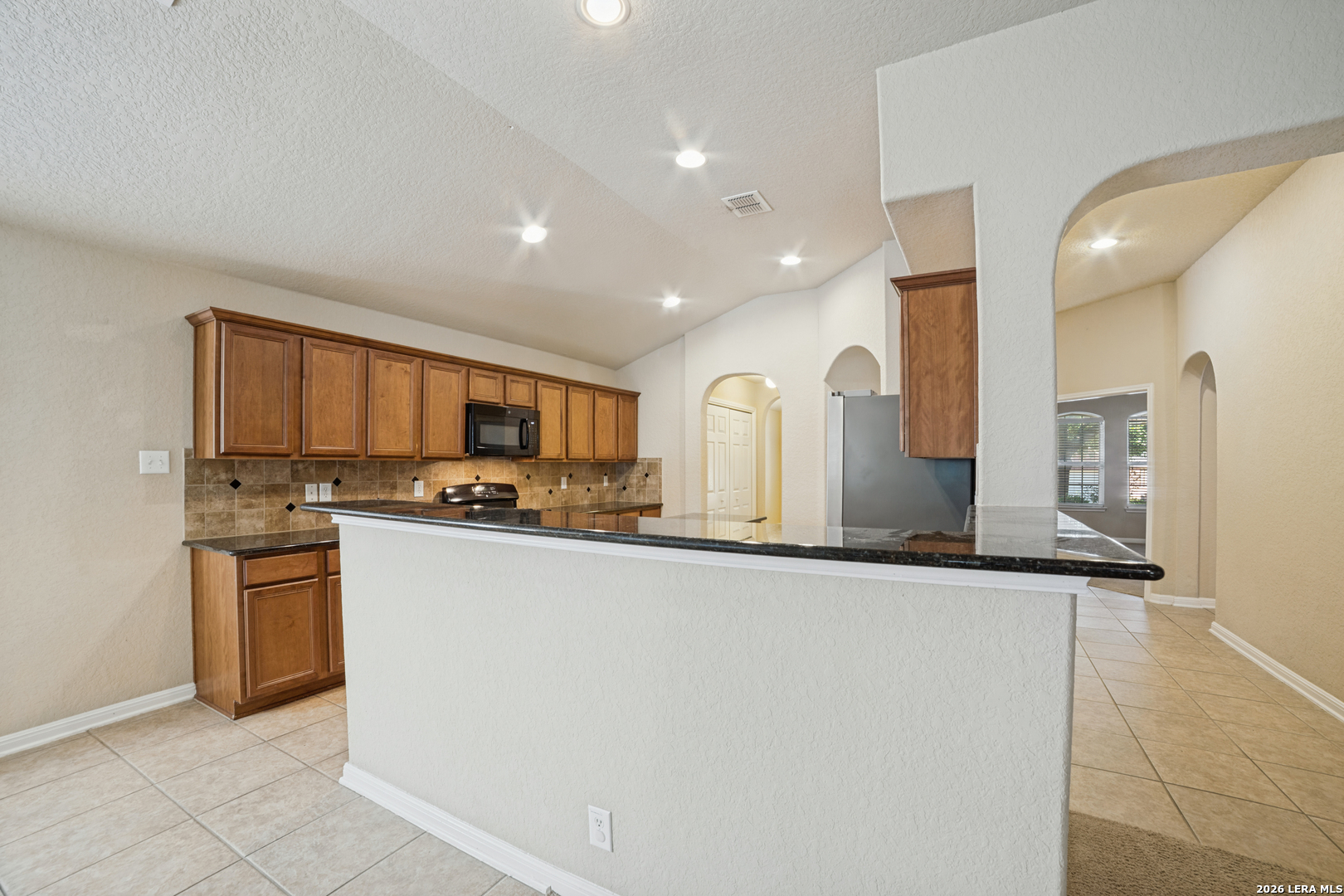 8711 W BROCKEN FRST, Helotes, TX 78023
