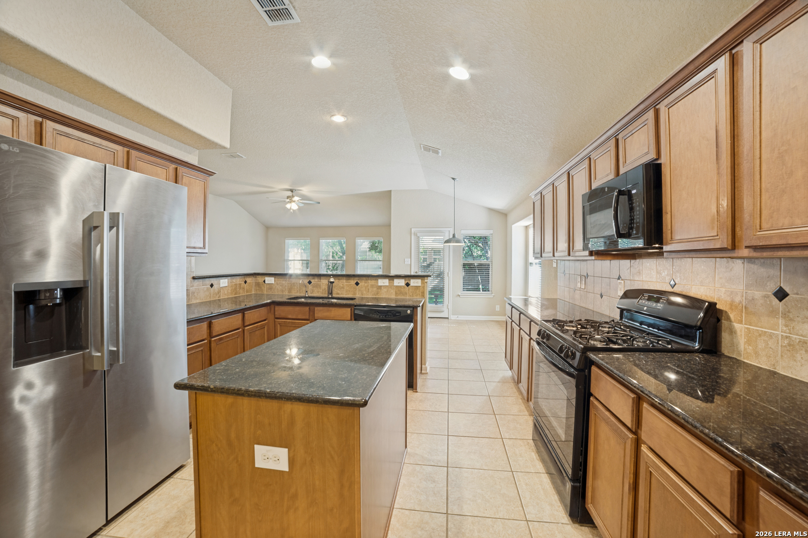 8711 W BROCKEN FRST, Helotes, TX 78023