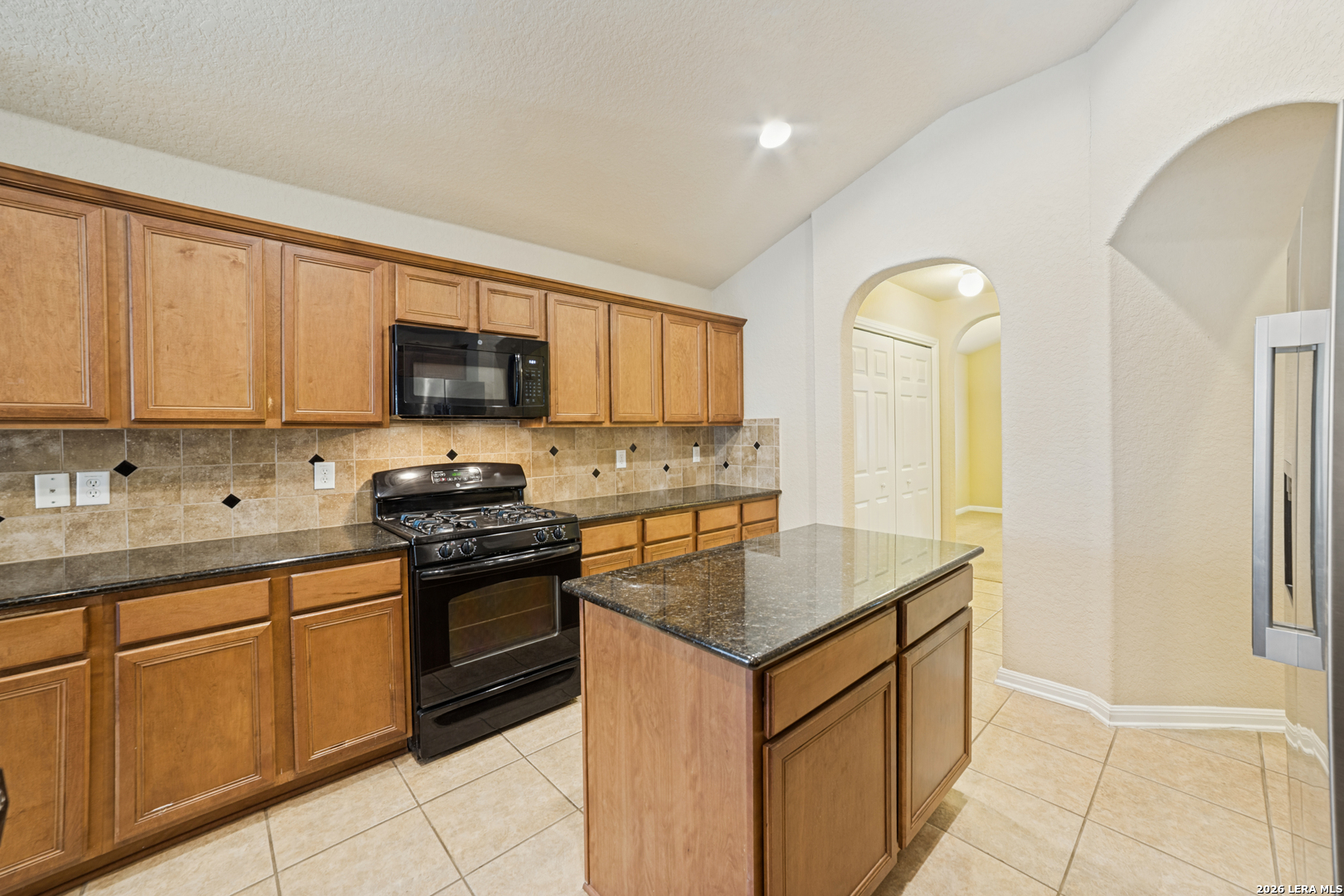 8711 W BROCKEN FRST, Helotes, TX 78023