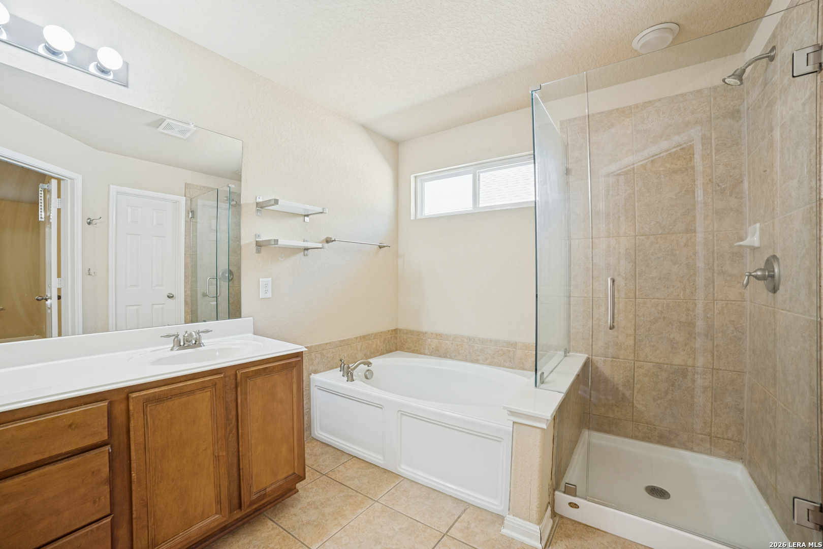 8711 W BROCKEN FRST, Helotes, TX 78023
